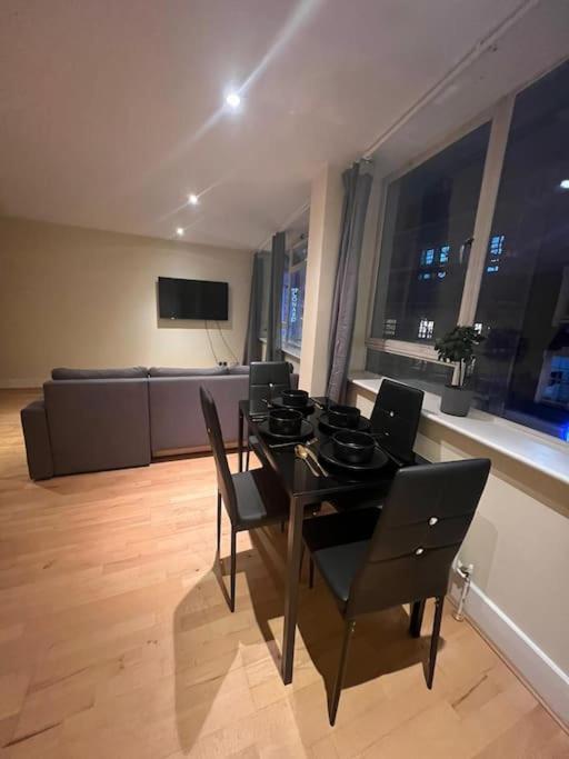Apartment In The Heart Of Londra Dış mekan fotoğraf
