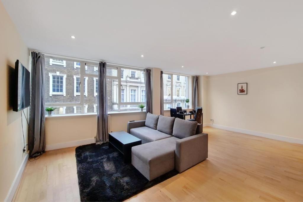 Apartment In The Heart Of Londra Dış mekan fotoğraf