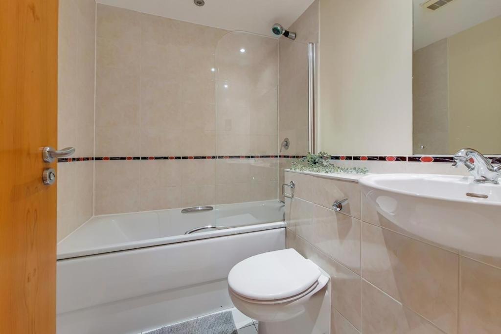 Apartment In The Heart Of Londra Dış mekan fotoğraf